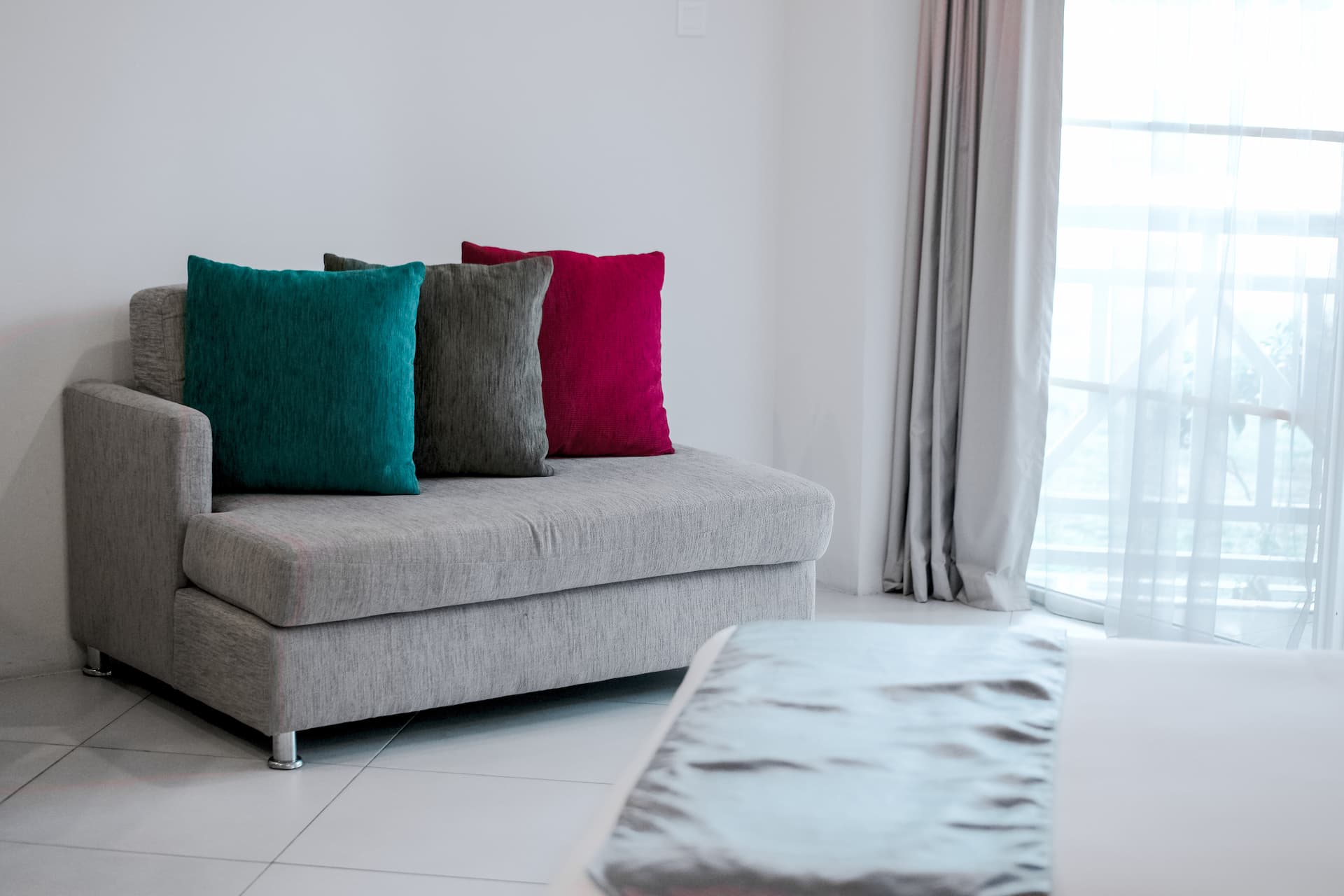 El sofá cama es un mueble multifuncional para aprovechar el espacio mejor.